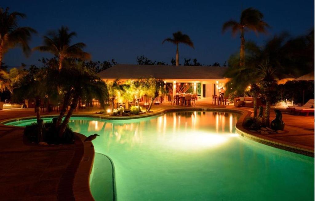 Beach House (Adults Only) The Bight Settlements Exterior foto